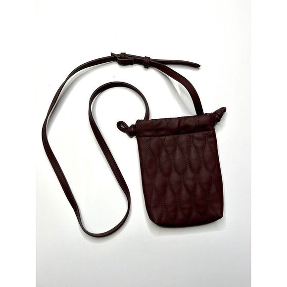 Universal Thread Handbags - Universal Thread Maroon Small Cross Body Purse Cute Excellent Condition